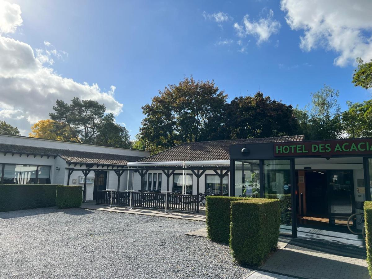 Logis Hotel Restaurant Des Acacias Lille Neuville En Ferrain Нювил-ан-Феран Екстериор снимка