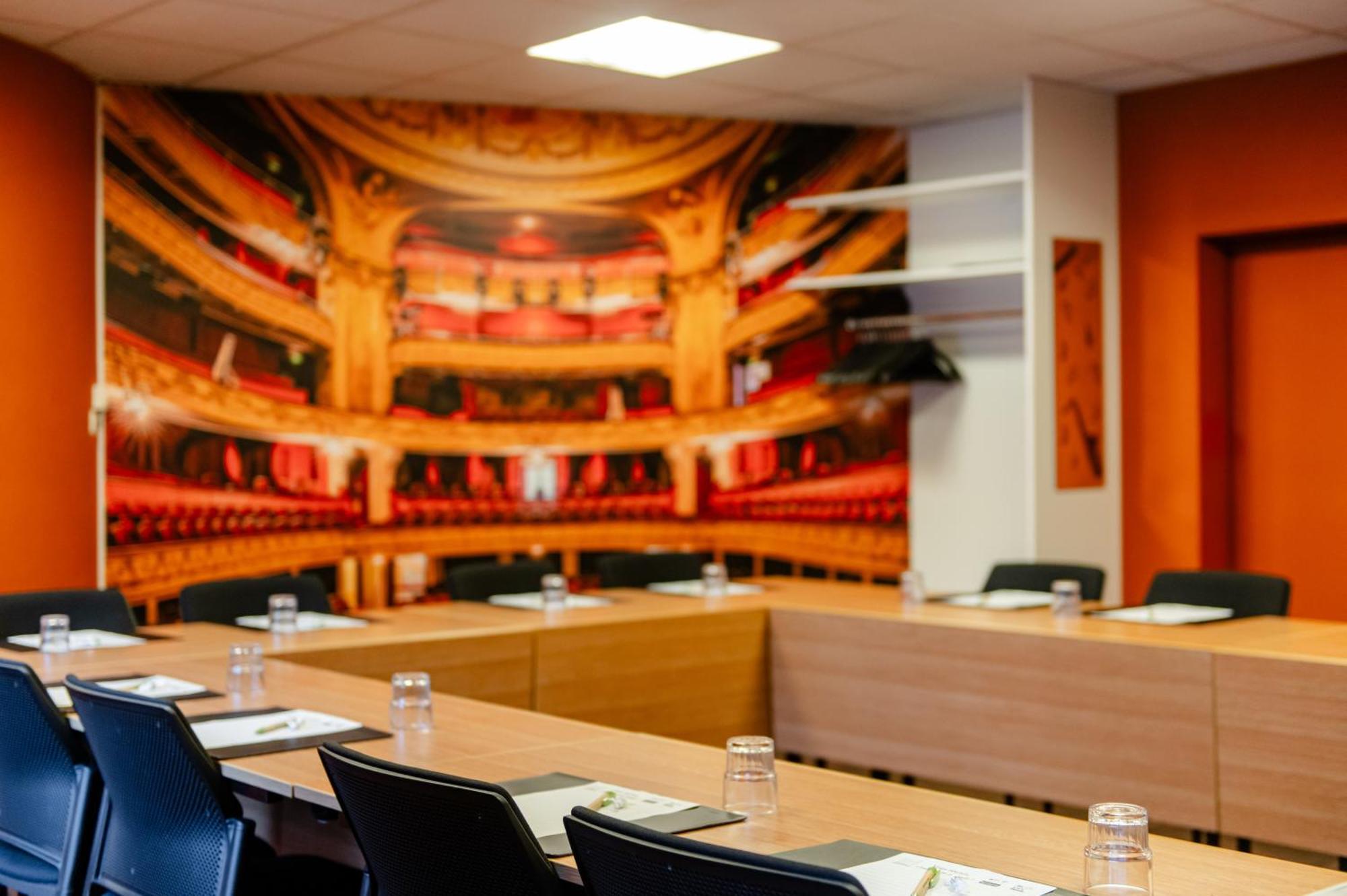 Logis Hotel Restaurant Des Acacias Lille Neuville En Ferrain Нювил-ан-Феран Екстериор снимка